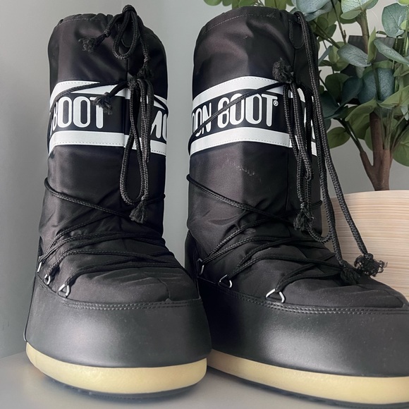 Winter/ Snow boots- Moonboots Black/ white - Picture 3 of 7